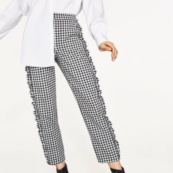 Zara Gingham Trousers with Ruffles - Picture 4 of 9